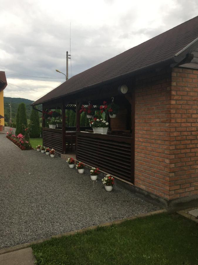 Casa Bambi Hotel Совата Екстериор снимка