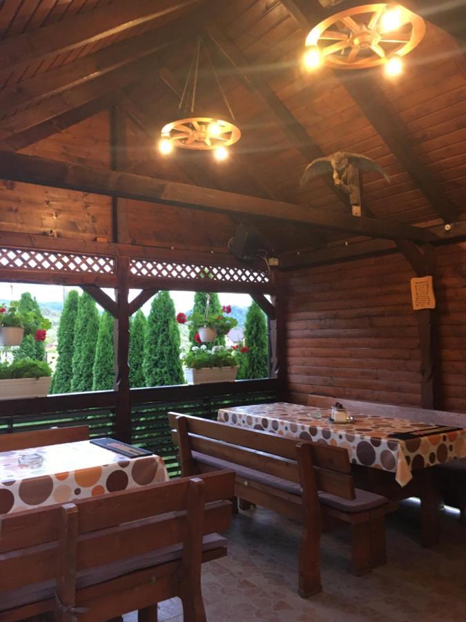 Casa Bambi Hotel Совата Екстериор снимка