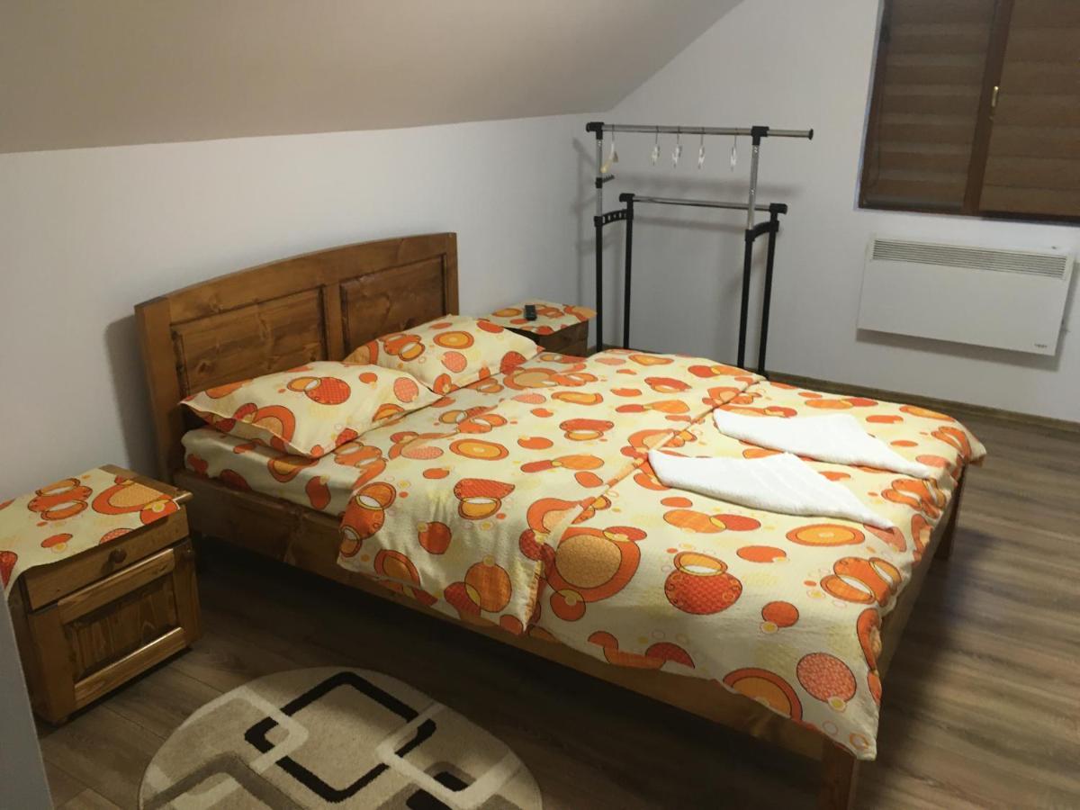 Casa Bambi Hotel Совата Екстериор снимка