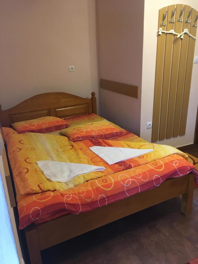 Casa Bambi Hotel Совата Екстериор снимка